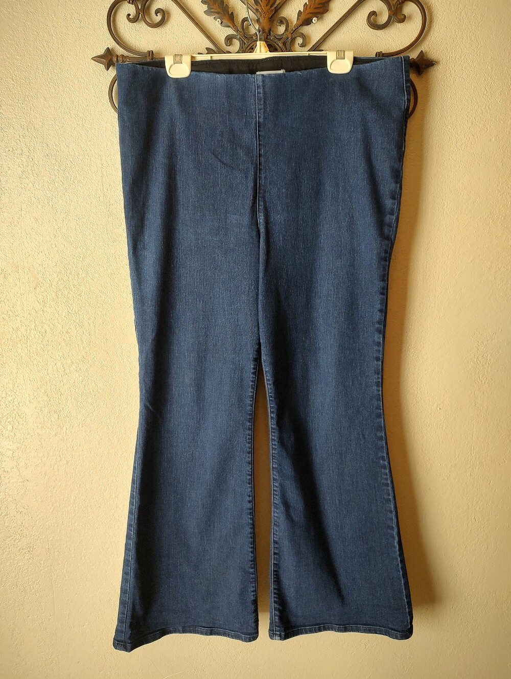 Maurices Everflex Pull On Flare Jeans
